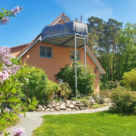 Ferienwohnungen Am Wald Ferienwohnung Nummer 04 Apartmán *